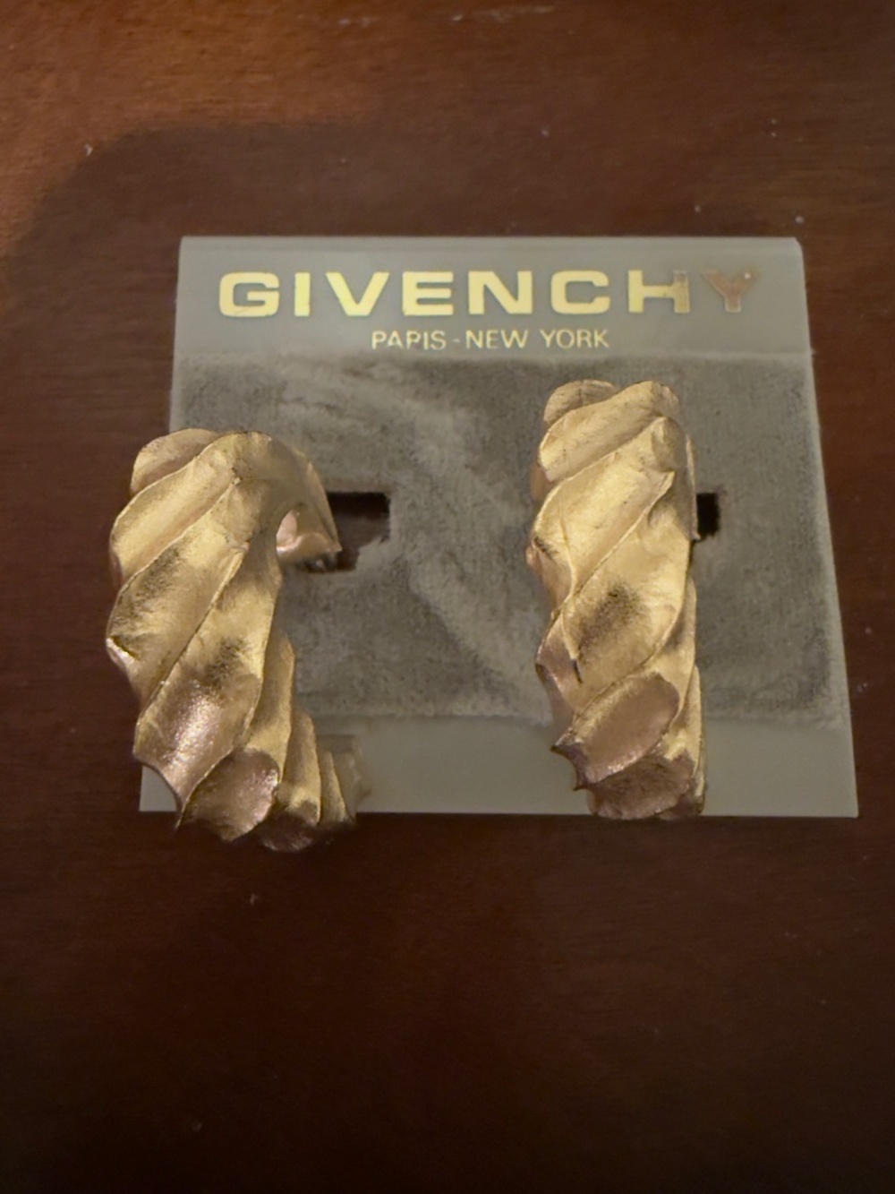 Vintage Givenchy 18K Gold-Plated Signed Logo 2” Clip Earrings MAKE AN OFFER!